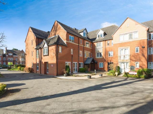 Flat for sale in Wake Green, West Midlands