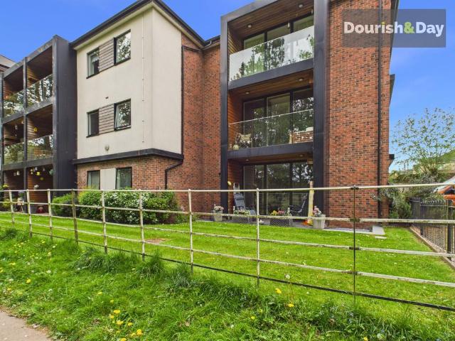 Flat for sale in Kingsbourne, Nantwich