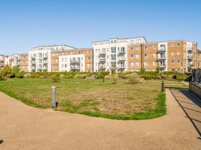 Flat for sale in North Town, Maidenhead