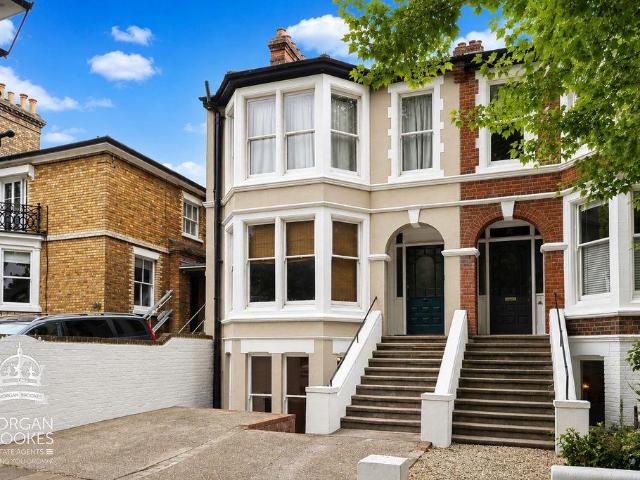 Flat for sale in Alton Barnes, Isle Of Man