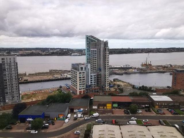 Flat for sale in Calderstones