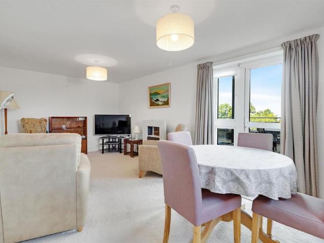 Flat for sale in Blendon, Greater London