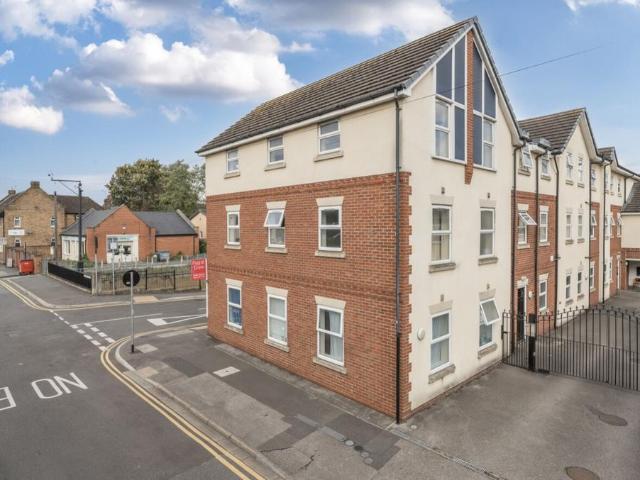 Flat for sale in New Boultham, Brayford