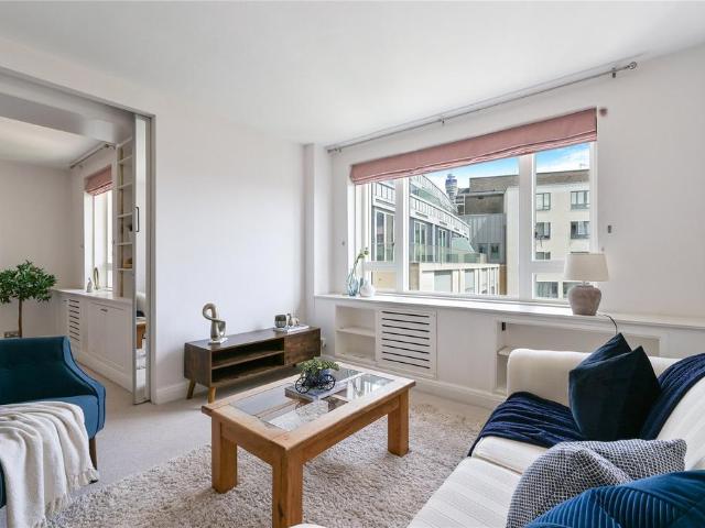Flat for sale in East Marylebone, Marylebone