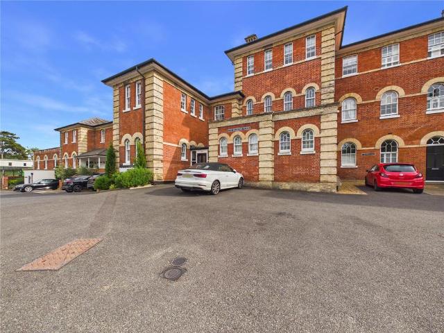 Flat for sale in California, Key Street