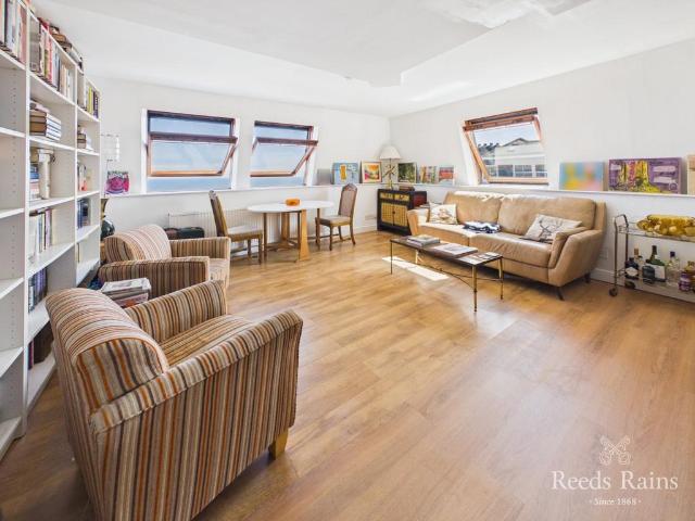 Flat for sale in The Old Town, Kepwick