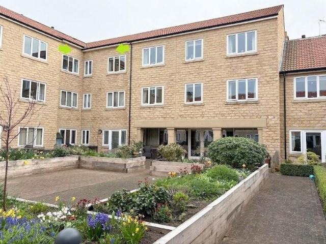 Flat for sale in Pickering, North Yorkshire