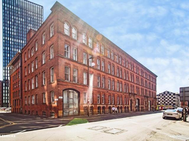Flat for sale in City Centre, Georgia