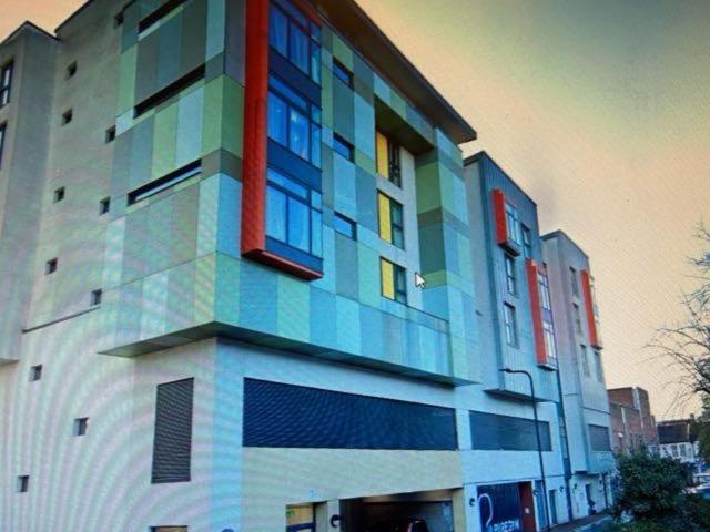 Flat for sale in Sudbury, Greater London
