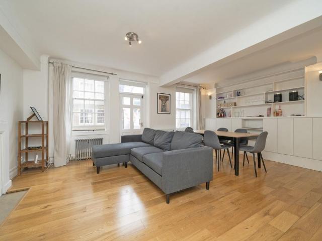 Flat for sale in City of Westminster, Greater London