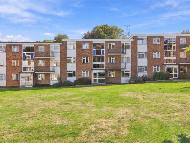 Flat for sale in Moulsham, Chelmsford