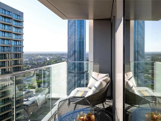 Flat for sale in Isle Of Dogs, Isle Of Man
