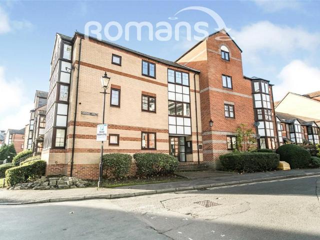 Flat for sale in Reading