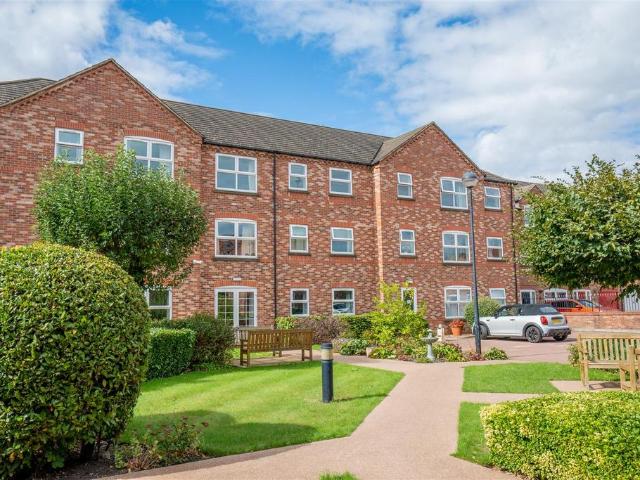 Flat for sale in The Groves, High Field