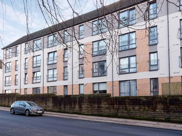 Flat for sale in Riddrie Knowes, Riddrie