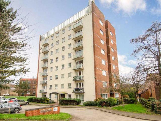 Flat for sale in Lichfield, Boley Park