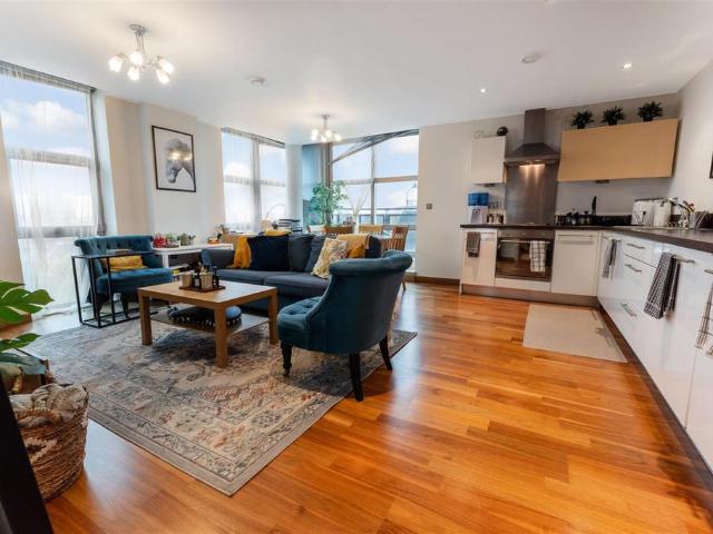 Flat for sale in Woodhouse, West Yorkshire