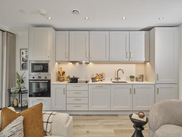 Flat for sale in Greater London