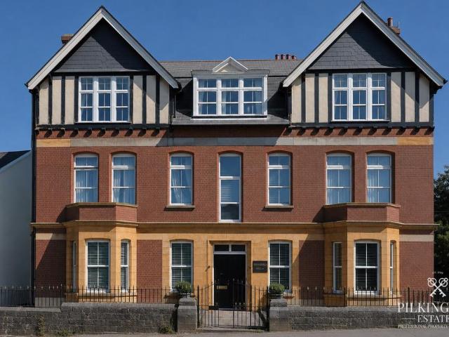 Flat for sale in Mount Wise