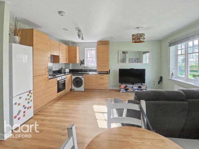Flat for sale in Westborough, Surrey