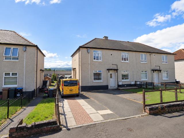 Flat for sale in Auchinleck, Scotland