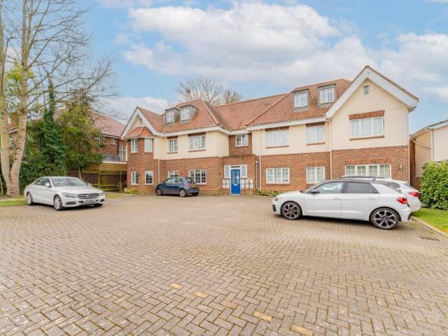 Flat for sale in Greater London