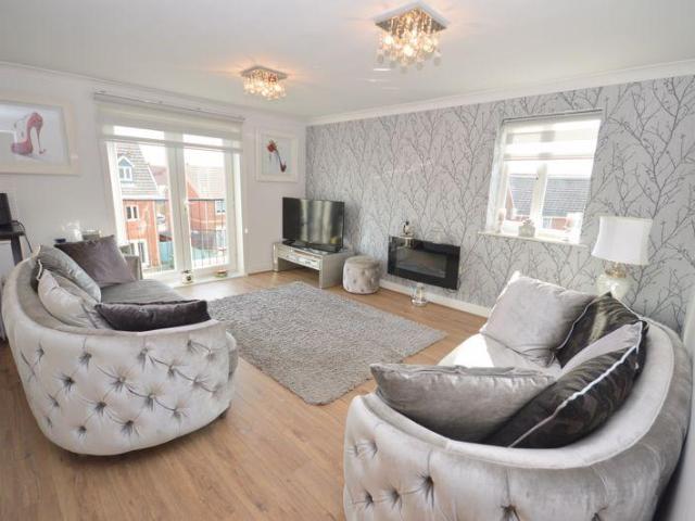 Flat for sale in Mill Green, Widnes