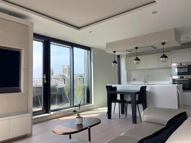 Flat for sale in High Field, York