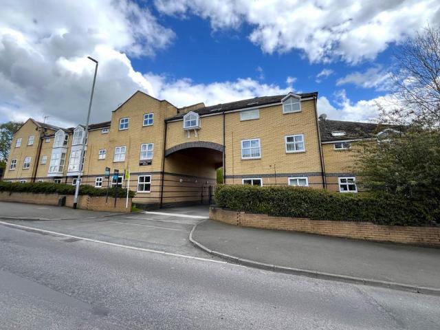 Flat for sale in Hollin Park, West Yorkshire