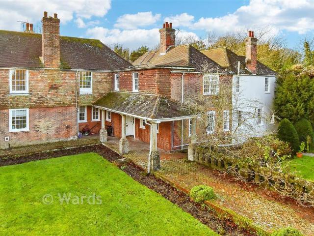Flat for sale in Folkestone, Kent