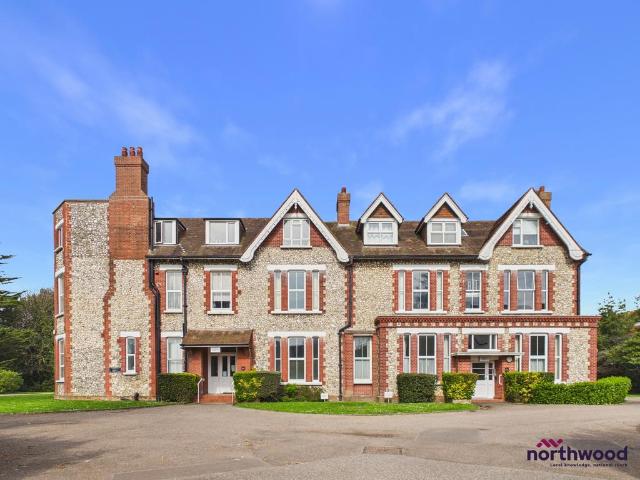 Flat for sale in Eastbourne, Isle Of Man