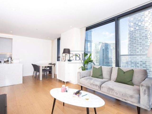 Flat for sale in Isle Of Dogs, Greater London