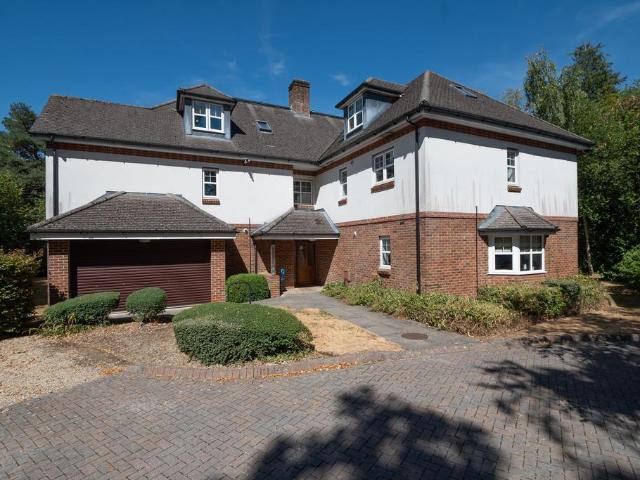 Flat for sale in Glen Eyre, City Of Southampton