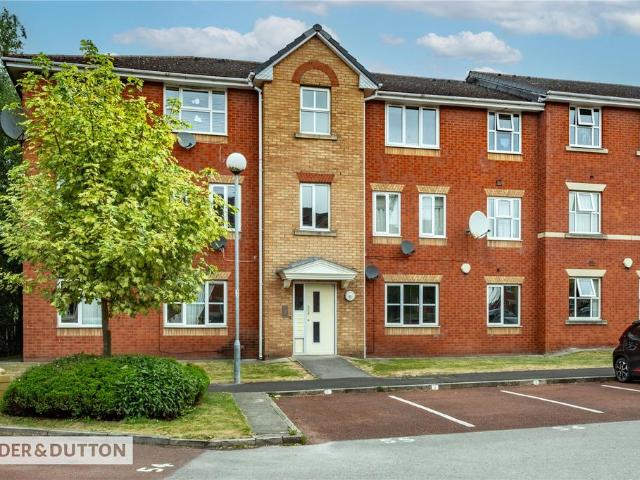 Flat for sale in Georgia, Greater Manchester