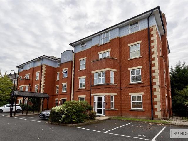 Flat for sale in Olton, Solihull