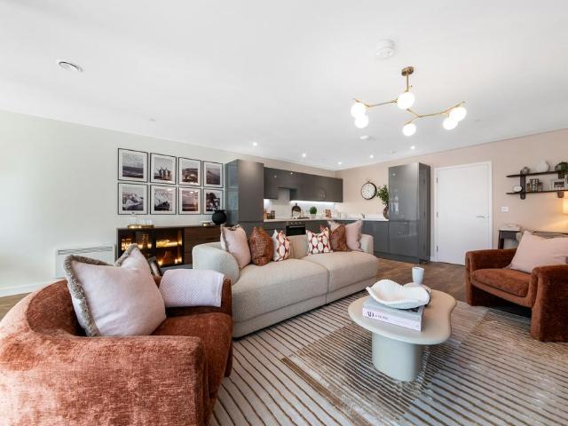 Flat for sale in Fishersgate, West Sussex