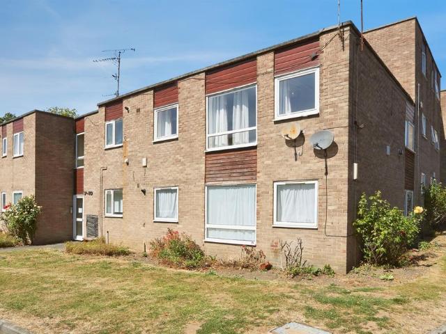 Flat for sale in Hollin Park, Oakwood