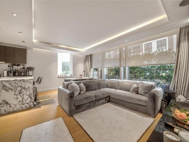 Flat for sale in Greater London