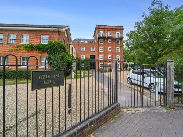 Flat for sale in Fordham Heath, Essex