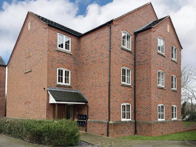 Flat for sale in Stratford-upon-Avon, Alderminster