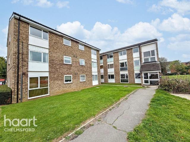 Flat for sale in Chelmsford, Essex