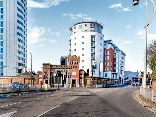Flat for sale in Portsea, City Of Portsmouth