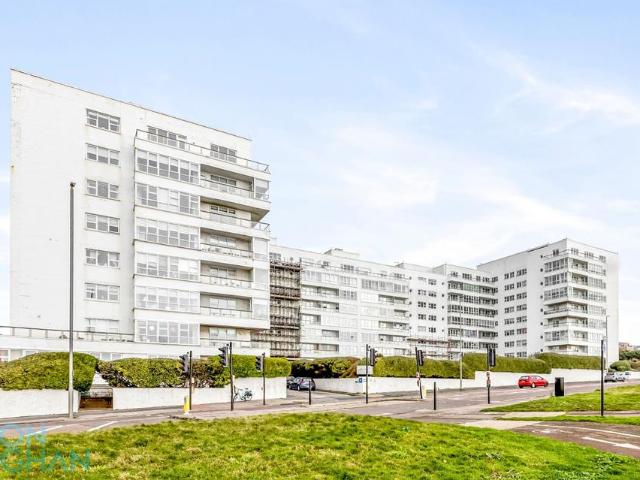 Flat for sale in Brighton Marina Village, Brighton & Hove