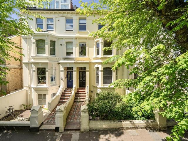 Flat for sale in Aldrington