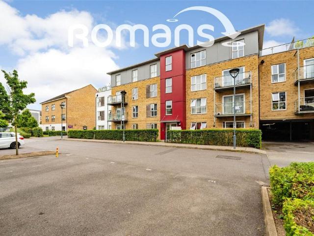 Flat for sale in West Drayton, Greater London