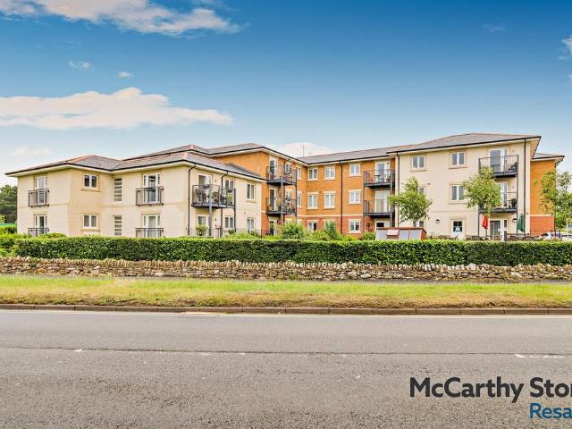 Flat for sale in Allington, Bridport