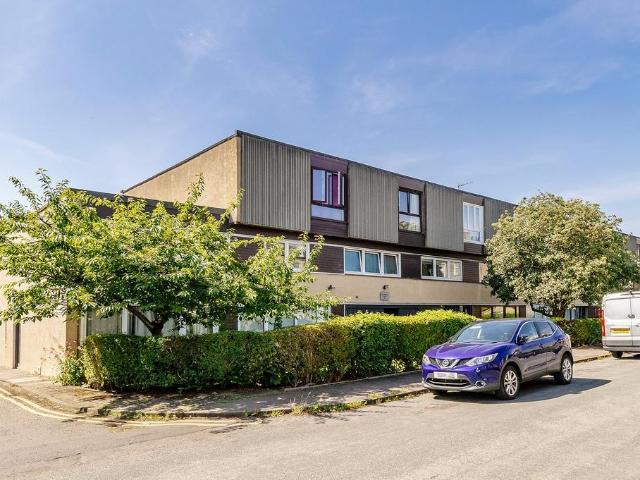 Flat for sale in Braid Hills, Scotland