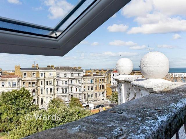 Flat for sale in Cliftonville West, Thanet