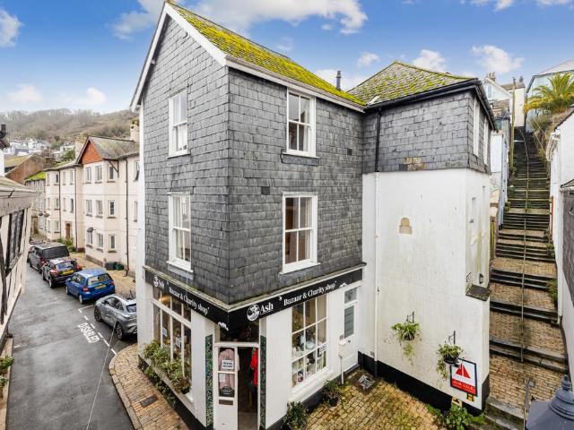 Flat for sale in Strode, Devon