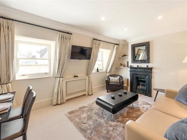 Flat for sale in Belgravia, Isle Of Man